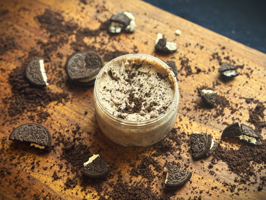Cookies 'n Cream Cheesecake Dip